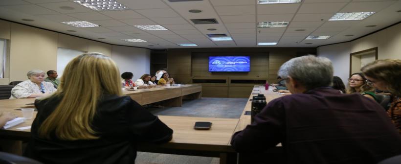 Secretaria de Estado de Saúde realiza novo encontro do Centro de Operações de Emergências em Saúde para dengue