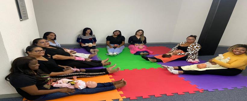 Treinamentos em reiki, shantala e auriculoterapia foram realizados em municípios de seis regiões do estado para fortalecer o cuidado na rede pública de saúde 