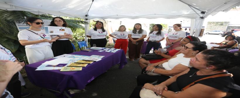 Evento reuniu especialistas, oferecendo serviços de saúde e orientação à população