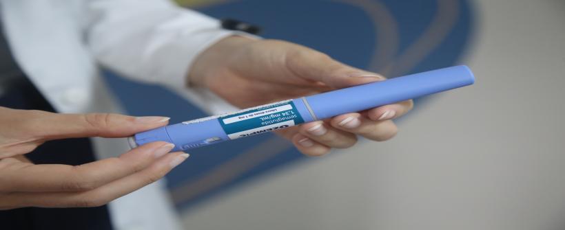 Secretaria de Estado de Saúde explica que produção em lote por farmácias ou clínicas é proibida pela Anvisa e pode expor pacientes a medicamentos sem controle sanitário