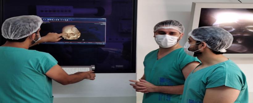 Jovem que recebeu tiro de fuzil na cabeça teve crânio reconstituído no Instituto do Cérebro