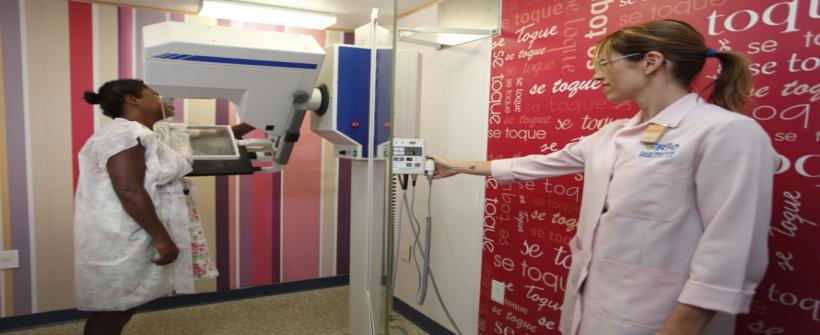 Mamógrafo móvel fica até sábado (22/07) na Ilha do Governador