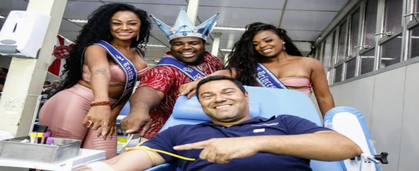 Mangueira desfila no Hemorio