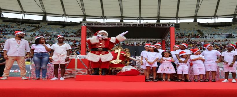 Natal Show de Bola reúne 25 mil pessoas no Maracanã