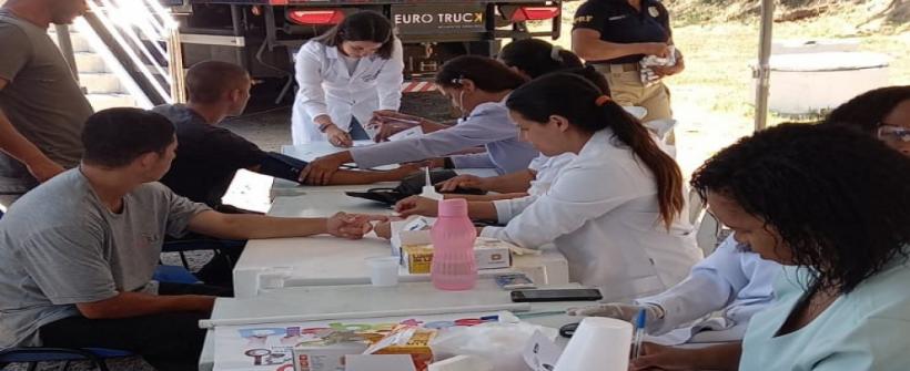 Novembro Azul: Secretaria de Saúde oferece serviços de conscientização e prevenção em saúde do homem a caminhoneiros e motoristas na BR-101