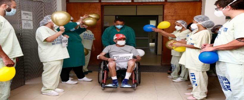 Paciente internado há cinco meses em estado grave recebe alta no Instituto Estadual Ary Parreiras