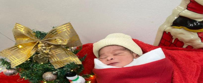 Recém-nascidos do Hospital Estadual Azevedo Lima ganham vestimenta especial no Natal