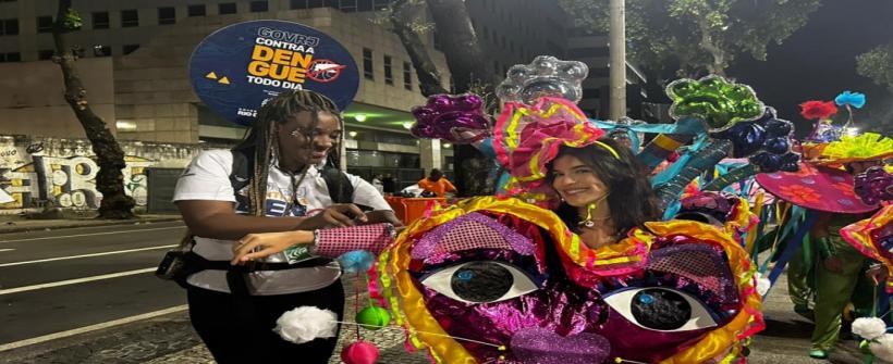  Saúde RJ no Carnaval 2024: Campanha "Contra a Dengue Todo Dia” marca presença na Sapucaí na segunda noite de desfiles da Série Ouro