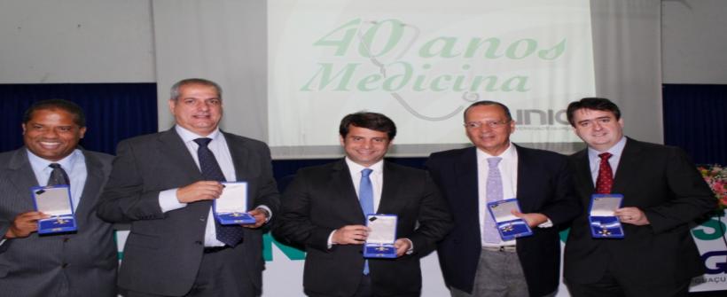 Secretário de Saúde é homenageado na Unig