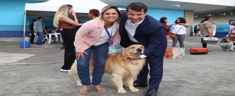 Secretário de Saúde participa do primeiro dia de atividade do Castramóvel, no Maracanã