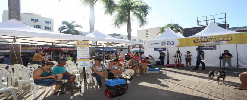 Secretaria de Estado de Saúde leva Castramóvel para Nova Iguaçu