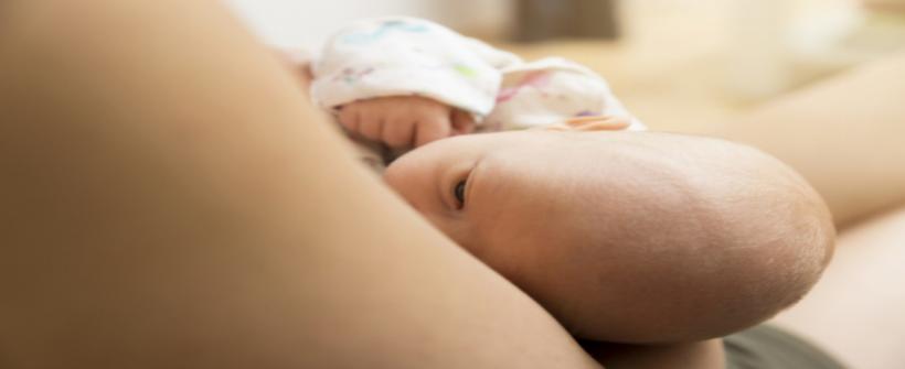 Secretaria de Saúde destaca os benefícios do aleitamento materno durante o Agosto Dourado