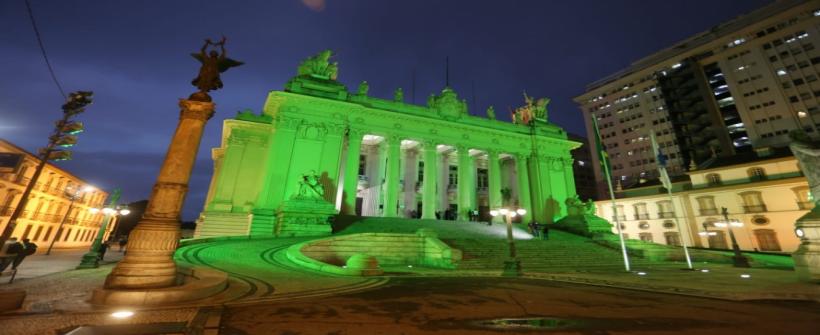 Setembro verde: Palácio Tiradentes é iluminado em homenagem ao mês de conscientização da doação de órgãos