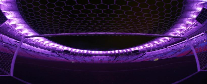 Unidades de Saúde e Maracanã são iluminados de roxo, em apoio à campanha “Hanseníase tem cura”