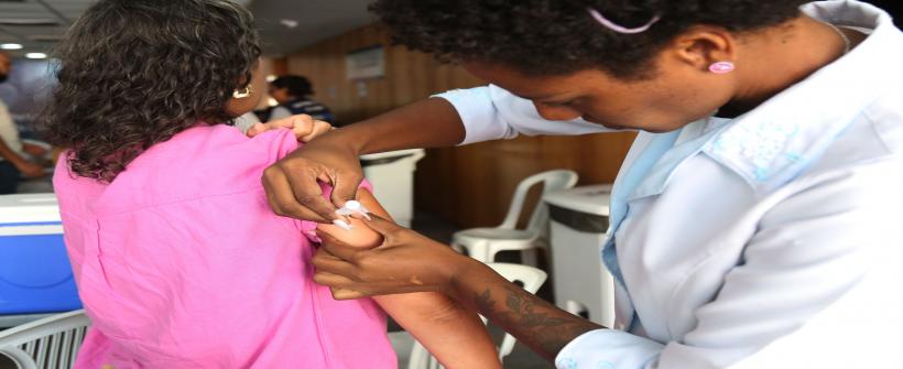 Internações continuam acima da média histórica; 9.140 casos e 676 mortes já foram registrados no estado em 2025