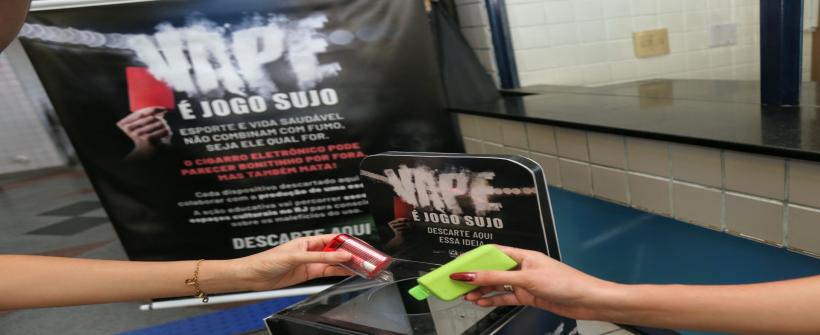 Campanha contra a utilização de cigarros eletrônicos da Secretaria de Estado de Saúde chega à Baixada Fluminense