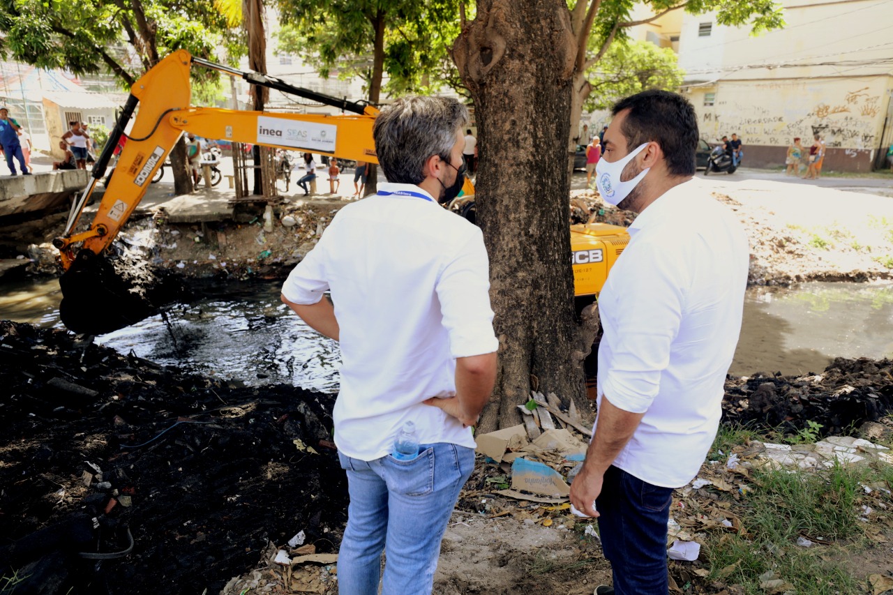 Cidade Integrada: Inea retira 150 toneladas de resíduos dos rios Salgado e Jacaré, no Jacarezinho