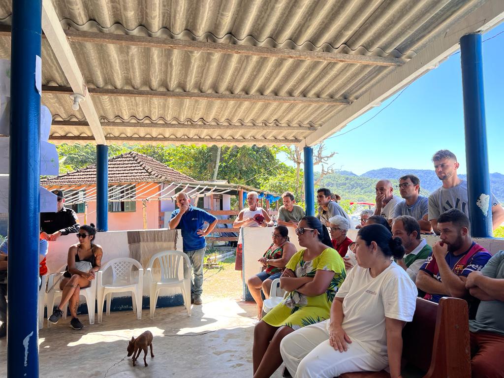  Inea promove reunião com comunidade caiçara atingida pelas chuvas em Ilha Grande
