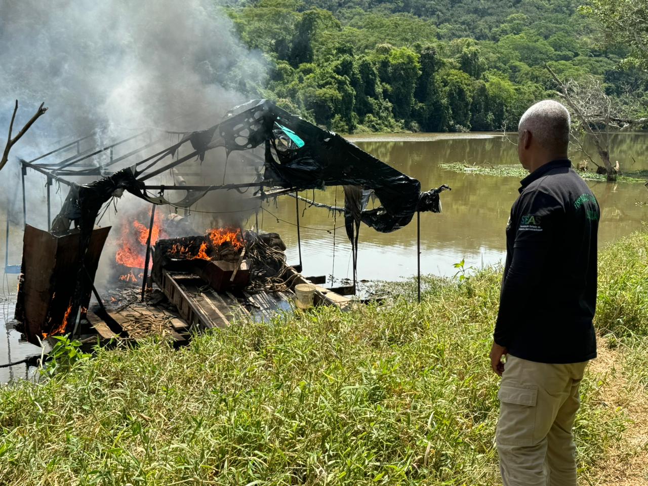 Secretaria de Estado do Ambiente e Sustentabilidade desmobiliza extração ilegal de ouro em Laje do Muriaé
