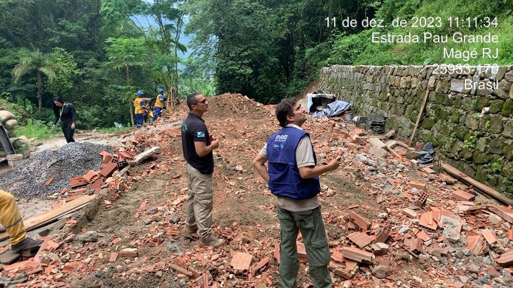 Secretaria de Estado do Ambiente e Sustentabilidade e Inea promovem demolição de construção irregular em área de preservação