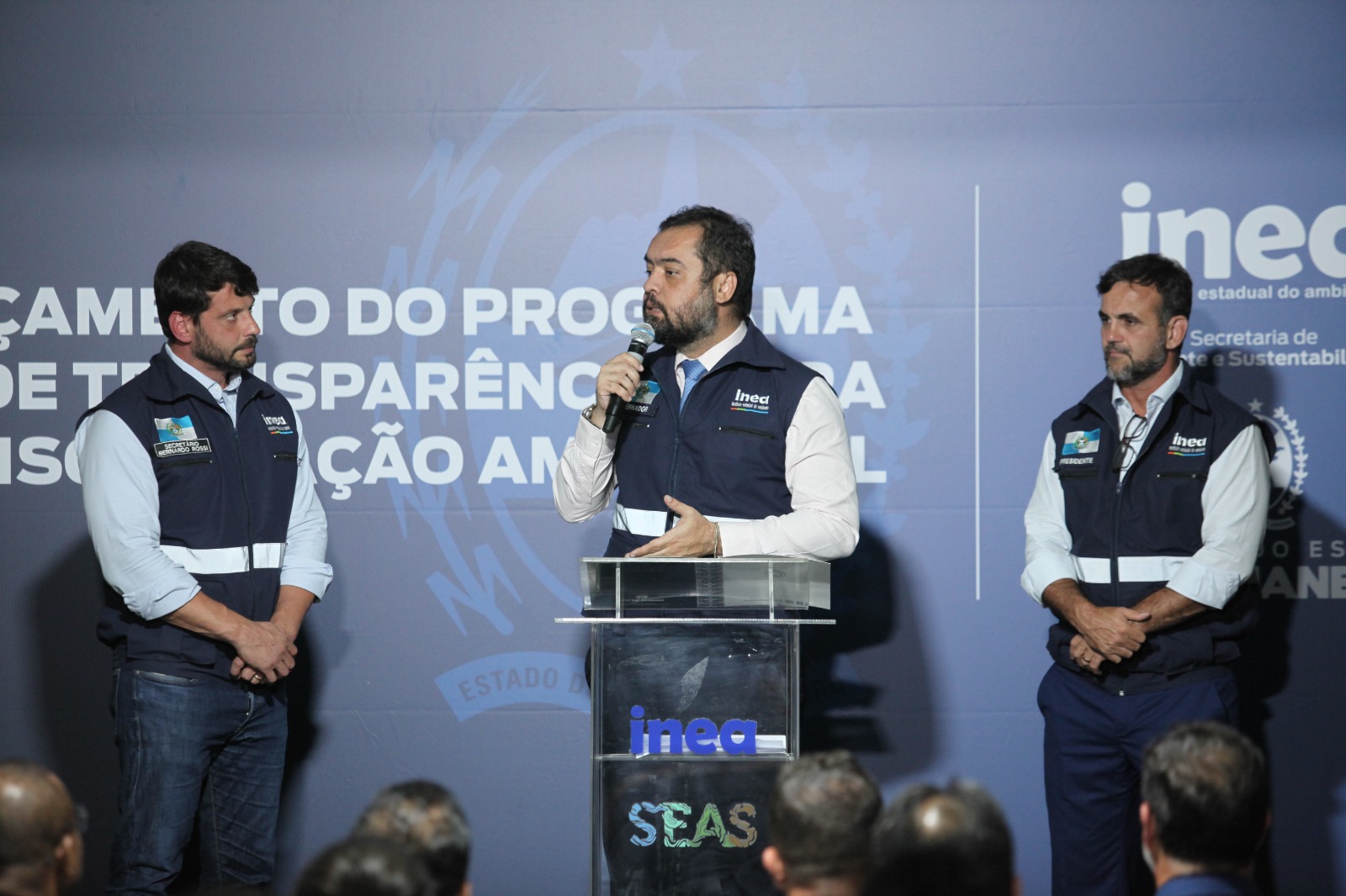 Governo do Estado entrega 96 câmeras corporais portáteis e de GPS para o Inea