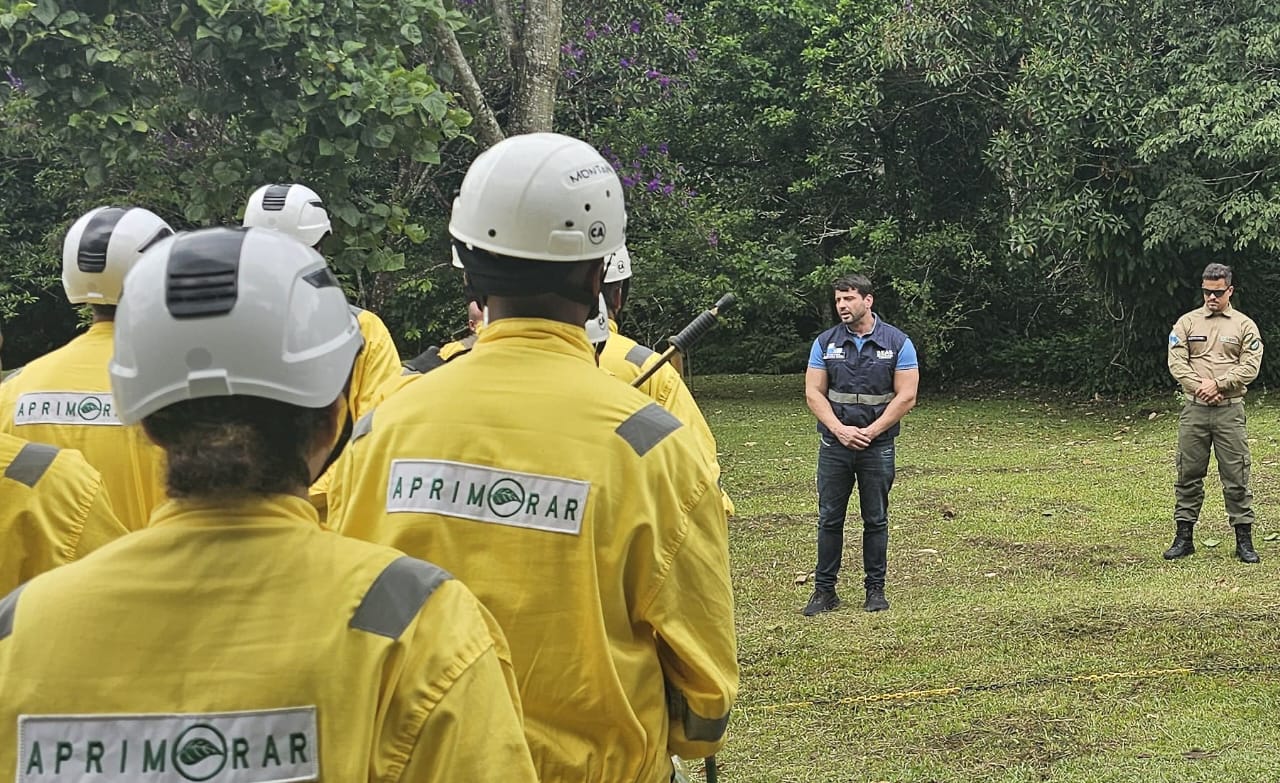 Secretário do Ambiente Bernardo Rossi, acompanha formação de Guarda-Parques em Guapimirim