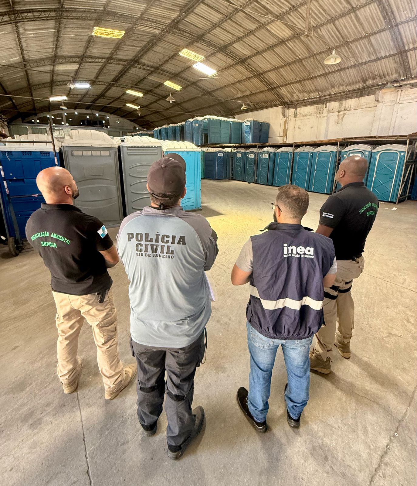Força-tarefa do Governo do Estado flagra irregularidades em empresa de aluguel de banheiros químicos