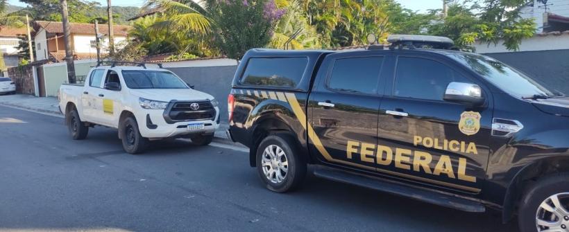 Tartaruga e jabutis encontrados durante operação da Polícia Federal eram utilizados para venda ilegal  Nesta quinta-feira (21/12), a Secretaria de Estado do Ambiente e Sustentabilidade (Seas) e o Instituto Estadual do Ambiente (Inea), por meio das equipes do Parque Estadual da Serra da Tiririca (Peset), prestou apoio à Delegacia da Polícia Federal de Niterói em uma operação de busca e apreensão de animais utilizados para comercialização ilegal. Em uma residência na Região Oceânica da cidade, os agentes apre