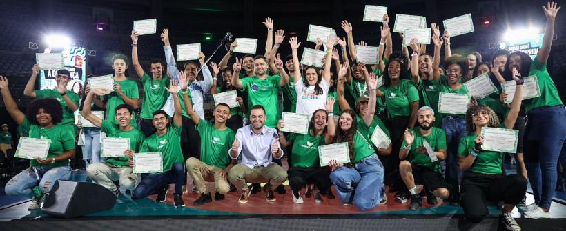Secretaria de Estado do Ambiente e Sustentabilidade encerra primeiro ciclo do Ambiente Jovem com formatura de 2.400 alunos