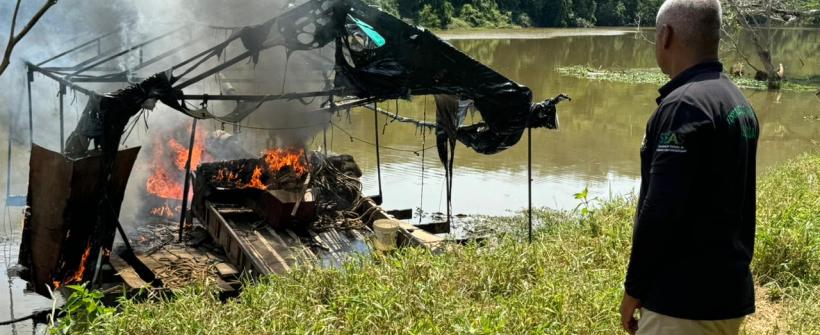 Secretaria de Estado do Ambiente e Sustentabilidade desmobiliza extração ilegal de ouro em Laje do Muriaé