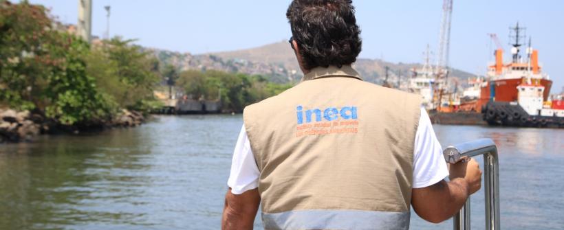 Governo do Estado aprova recursos para remover 80 embarcações abandonadas às margens da Baía de Guanabara