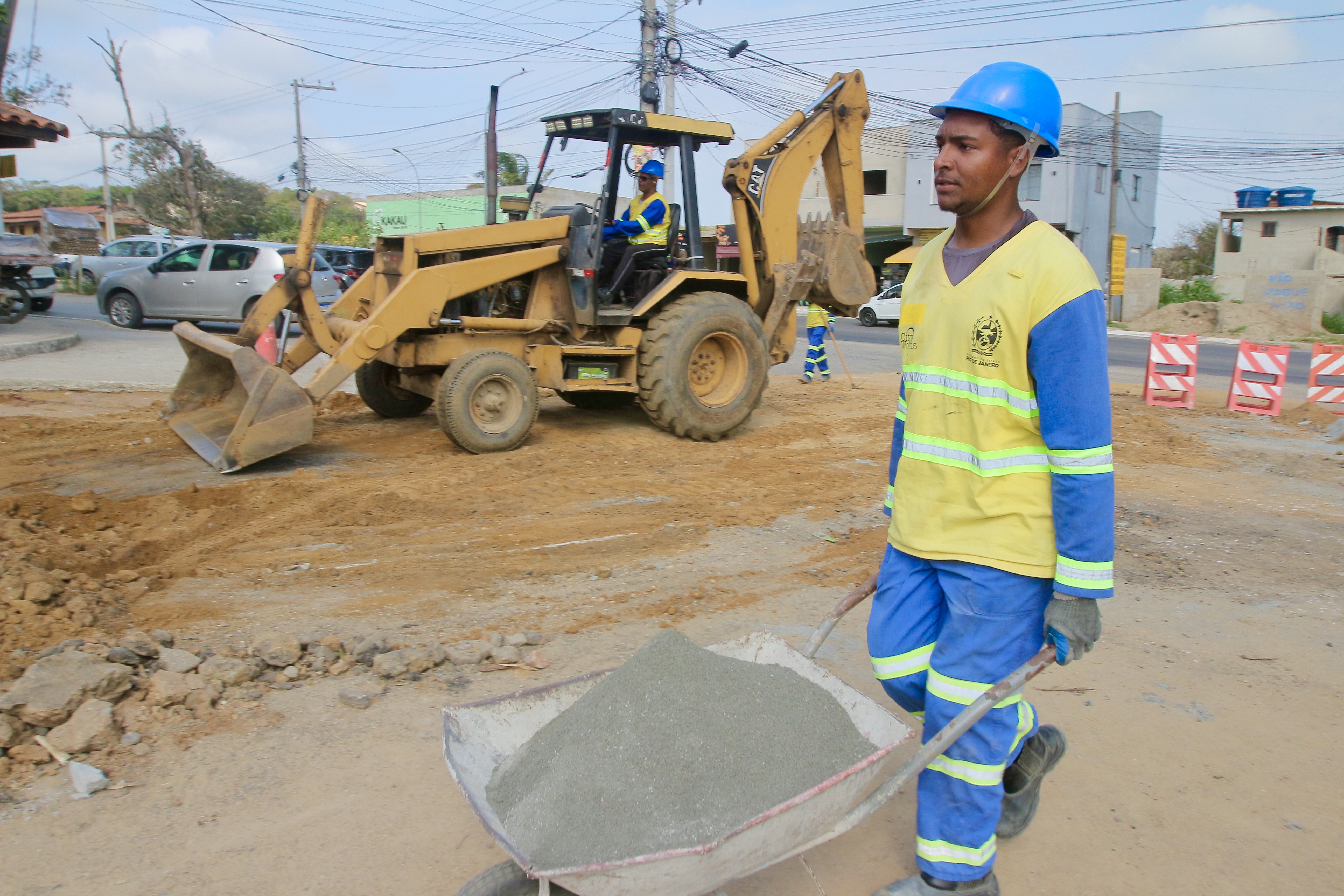 Governo do Estado dá início às obras de drenagem, pavimentação e iluminação em bairro de Búzios