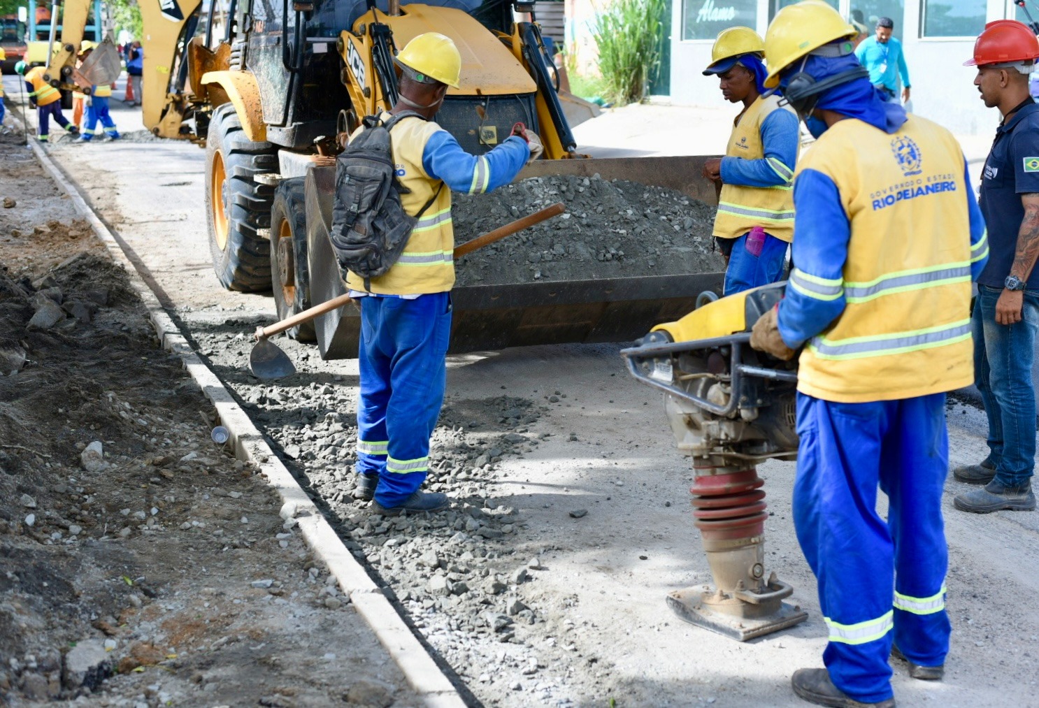 Estrada da Boa Vista é mais uma intervenção do Governo do Estado em São Pedro da Aldeia