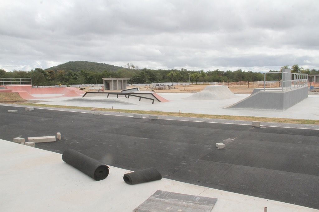 Governo do Estado e Prefeitura iniciam plantio de grama e mudas no Parque RJ