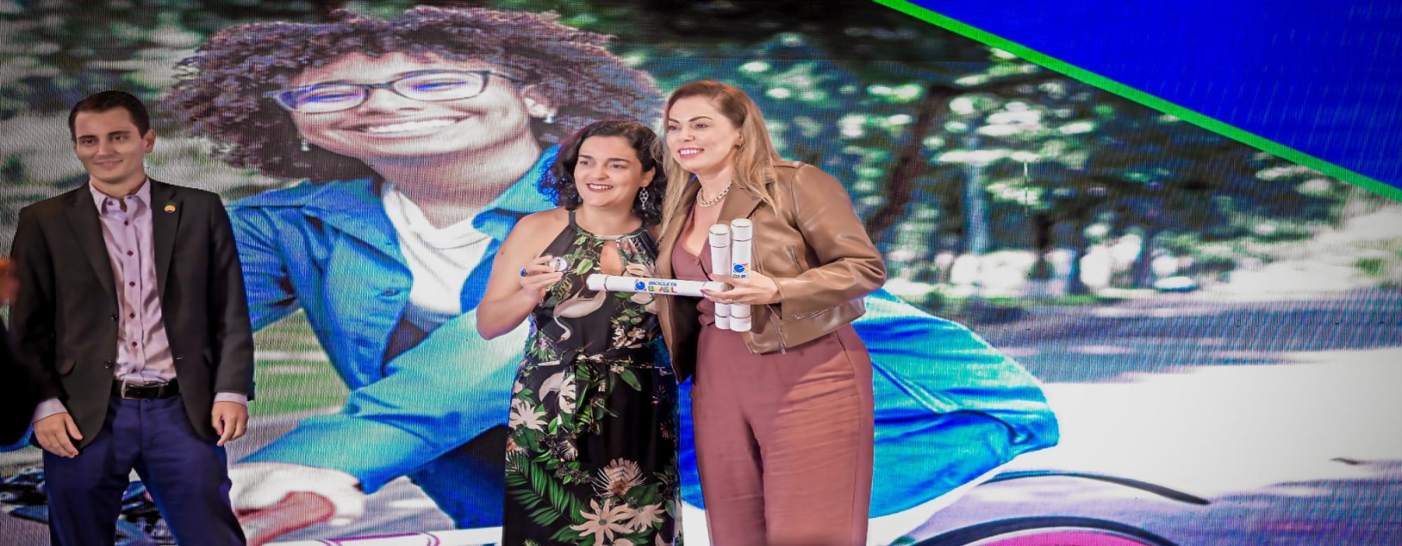 Maria Gabriela Bessa foi a representante da Secretaria das Cidades na premiação do Programa Bicicleta Brasil
