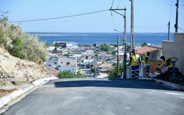 Obras no bairro Colinas, em São Pedro da Aldeia, estão próximas de serem entregues à população