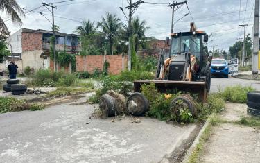 Operação Barricada Zero removeu 593 toneladas de barricadas em áreas de cinco municípios da Região Metropolitana