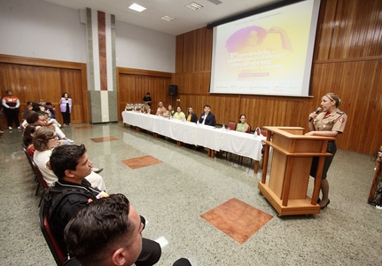 Palestra no 1º Seminário de Políticas Públicas Para Mulheres da Costa Verde