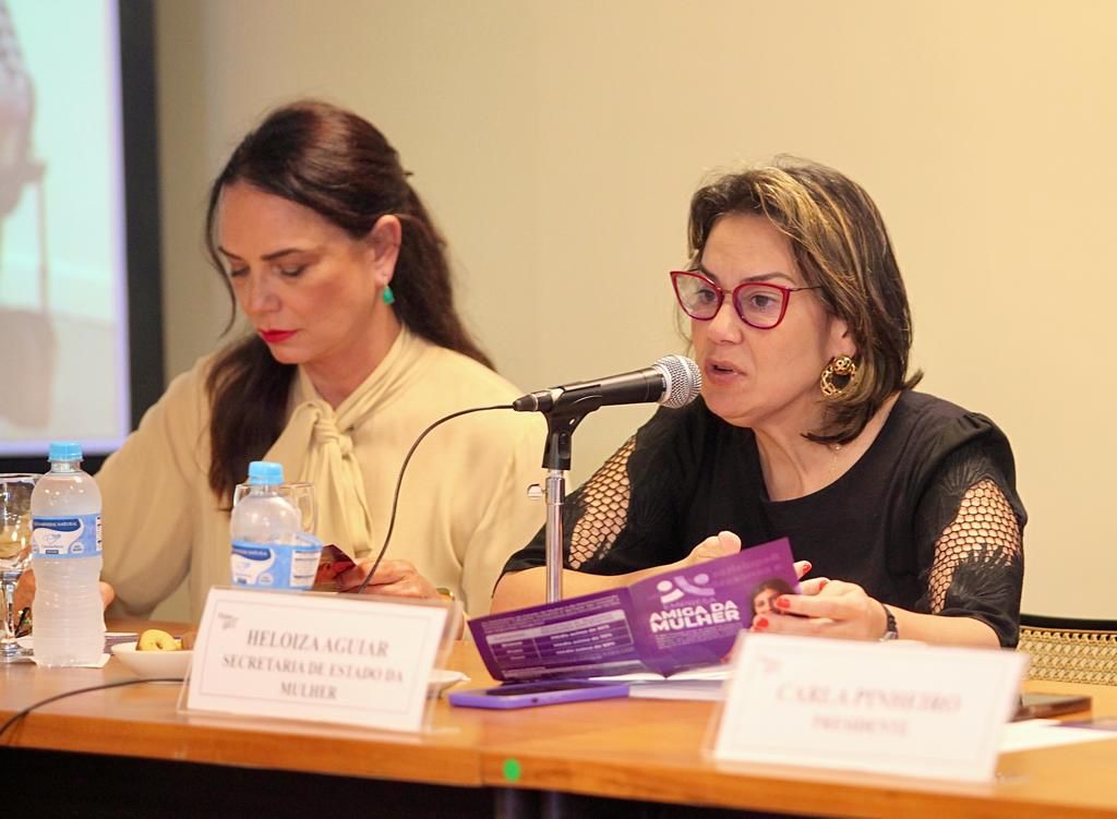 Secretária Heloisa Aguiar e Luiza Brunet