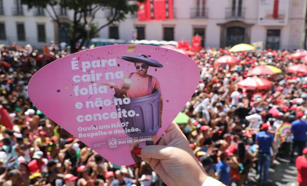 Campanha “Ouviu um NÃO? Respeite a decisão” leva mensagens contra o assédio aos foliões do Cordão da Bola Preta