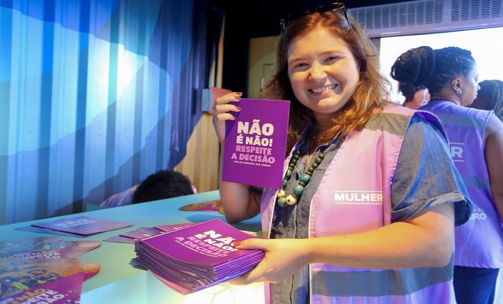 Campanha “Não é Não! Respeite a decisão" marca presença na Bauernfest 