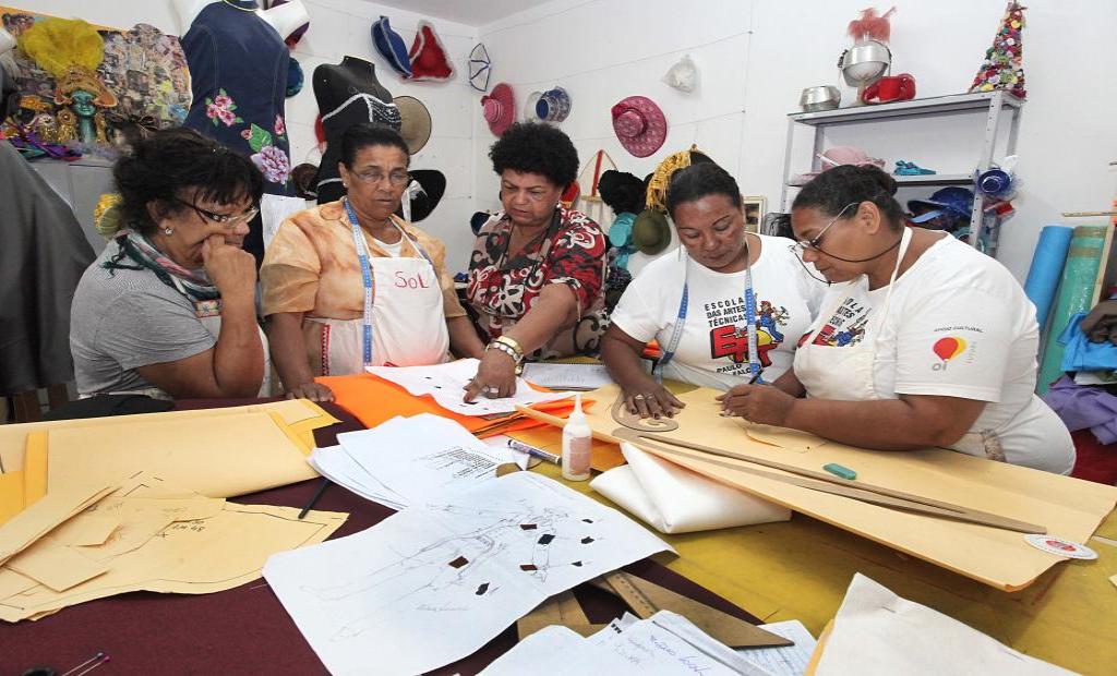Faetec e Secretaria da Mulher abrem 315 vagas para cursos profissionalizantes para mulheres vítimas de violência