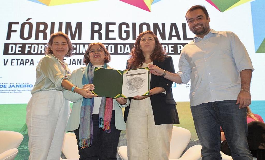 Assinado termo para construção da Casa da Mulher Brasileira