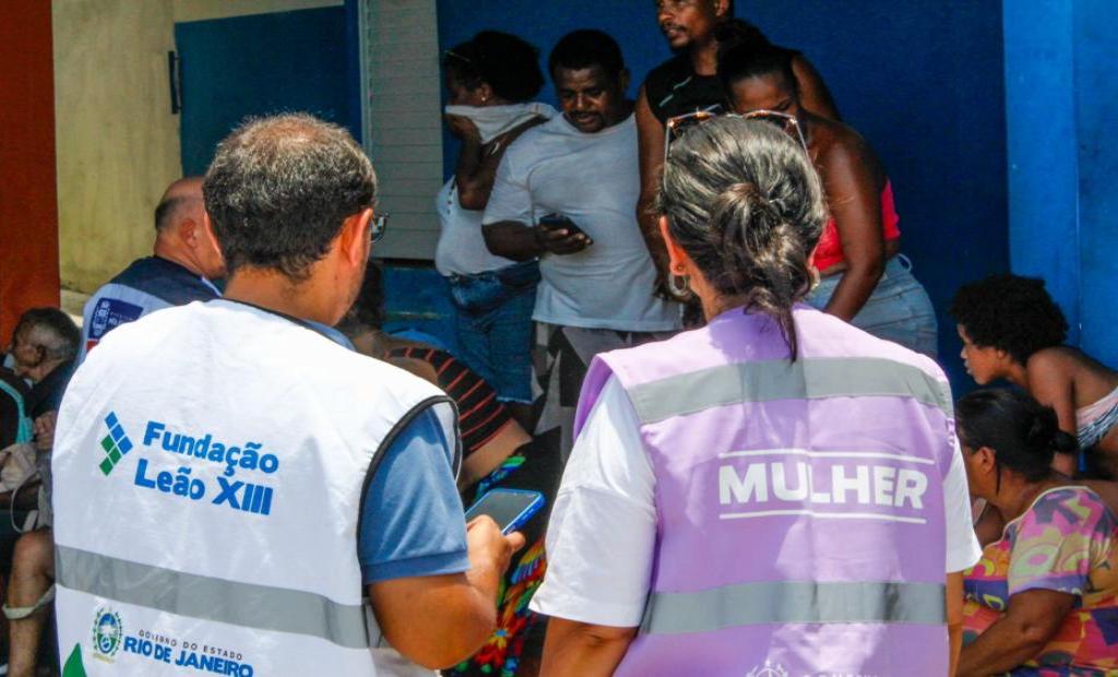 Chuvas no Rio: equipes da Secretaria de Estado da Mulher participam de força-tarefa do Governo do Estado