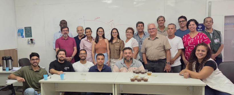 Secretaria de Desenvolvimento Regional do Interior capacita produtores do Sul Fluminense em análise sensorial de café