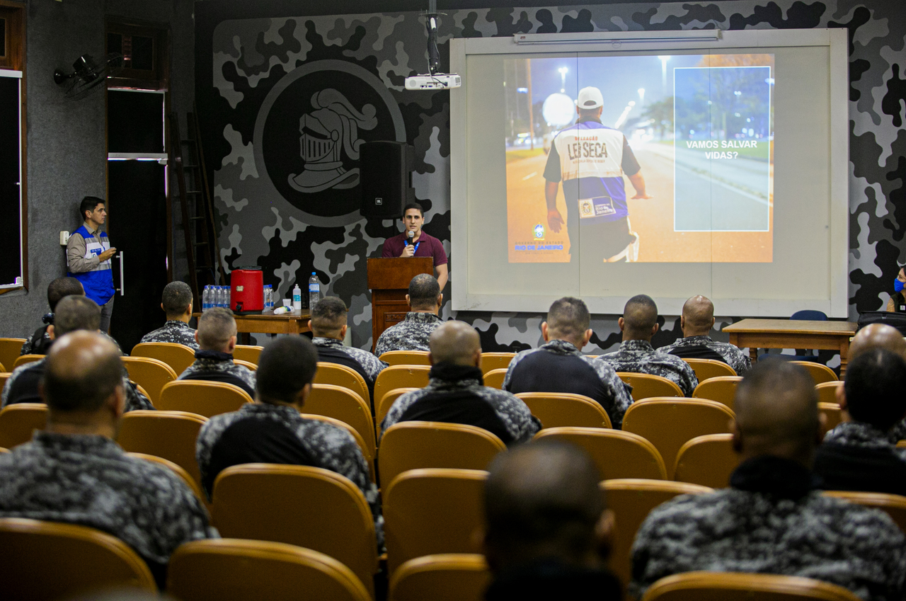 Mais de mil policiais de unidades especiais participam do treinamento