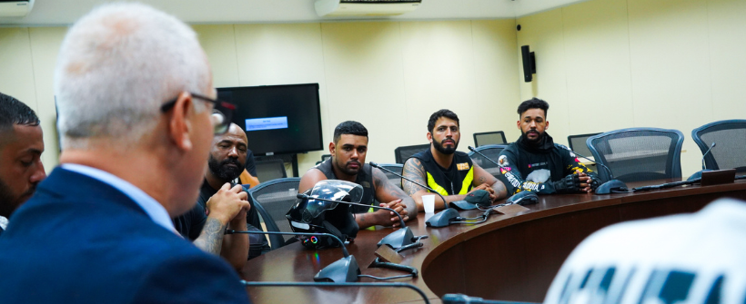 Secretaria de Segurança Pública do RJ se reúne com motoboys para discutir ações de segurança e reforço do policiamento