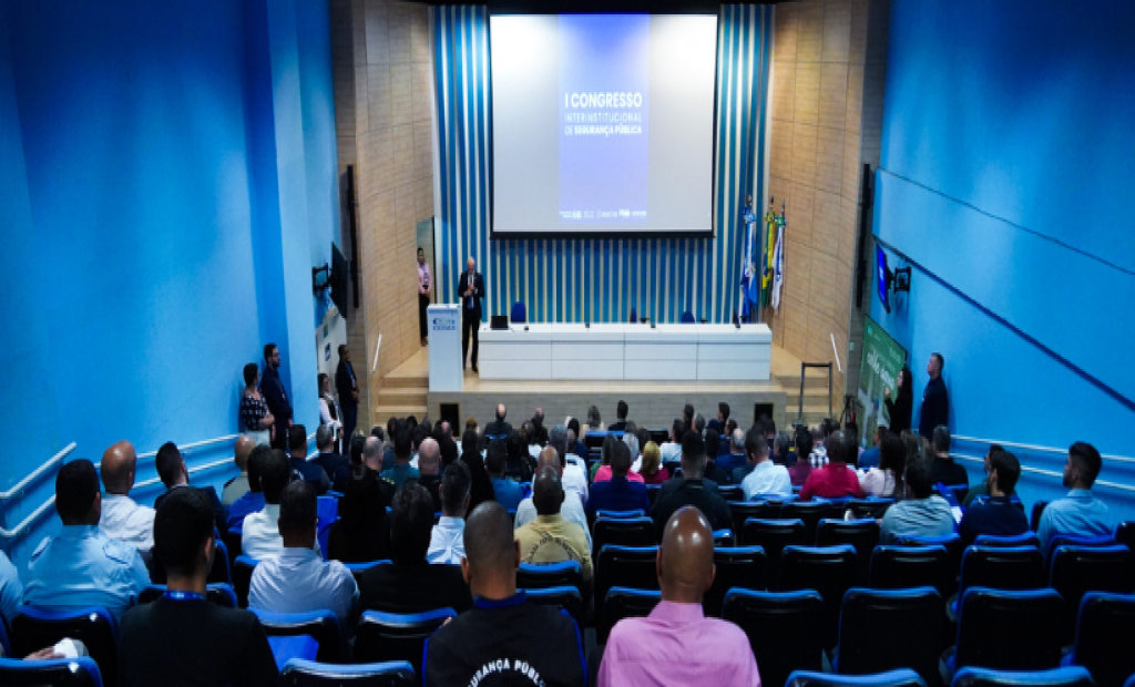 Governo do RJ reúne mais de 100 autoridades no I Congresso Interinstitucional de Segurança Pública