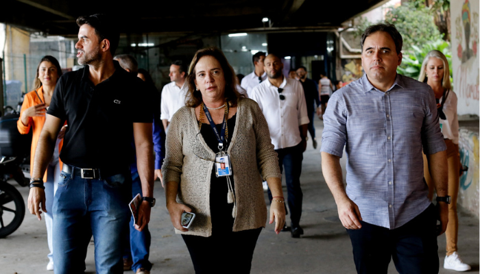 Prefeito da cidade de Cruzeiro (SP) visita CRJ do Pavão-Pavãozinho-Cantagalo