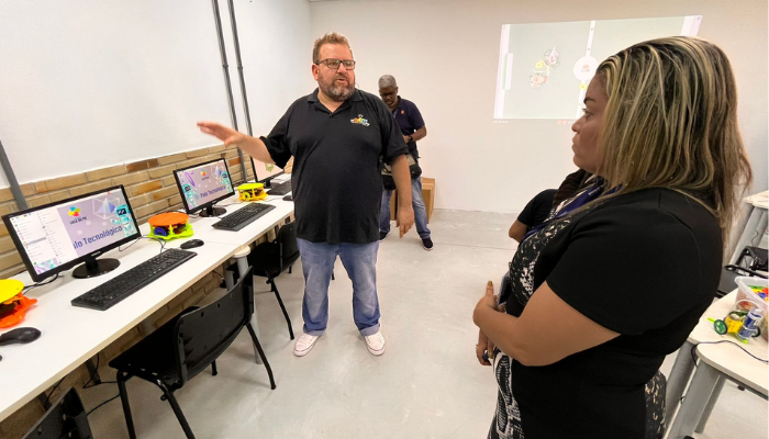 Seijes participa de inauguração de polo tecnológico em Itaguaí